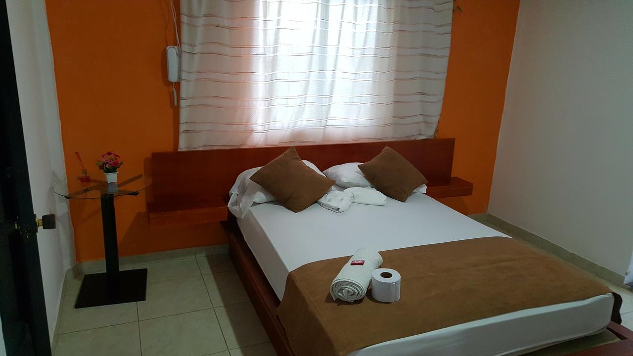Hotel Marbella Tradition Cartagena Екстер'єр фото